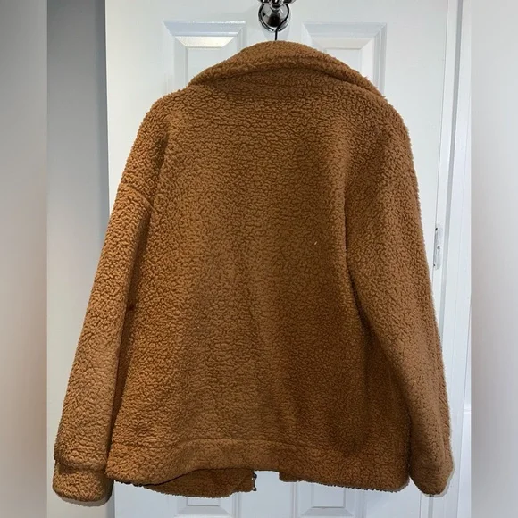 Fuzzy jacket - Picture 2 of 2